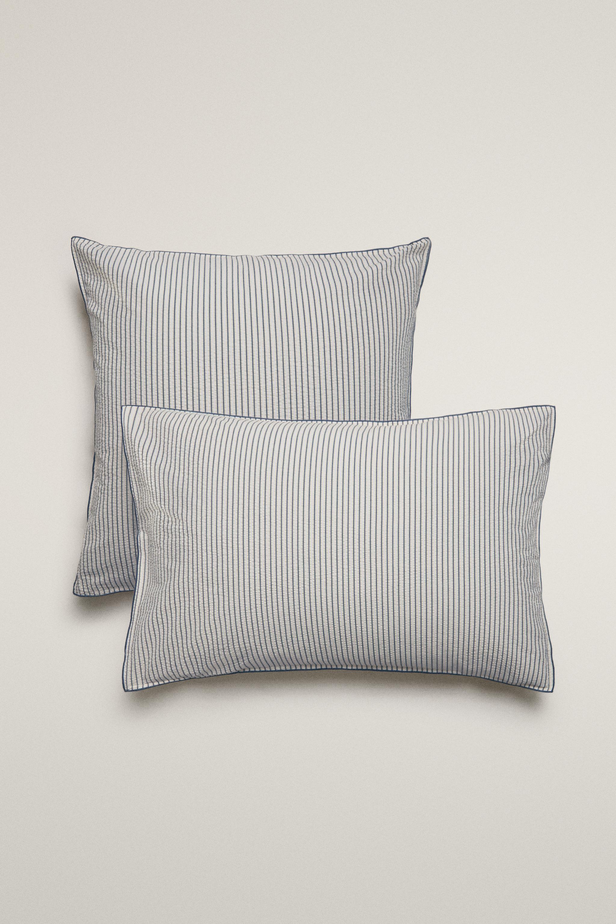 STRIPED SEERSUCKER PILLOWCASE WITH PIPING